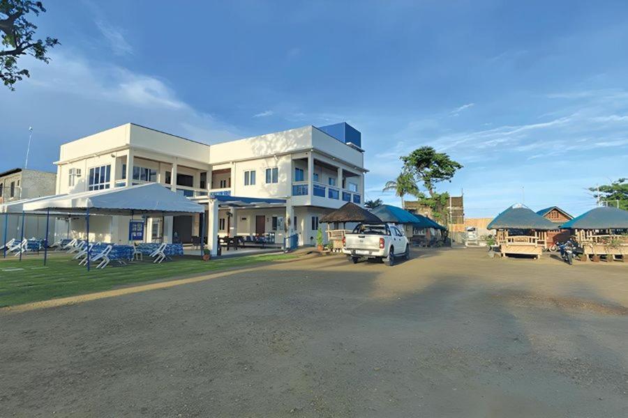 Hip Nautic Beach Resort Powered By Cocotel Lian Exteriör bild